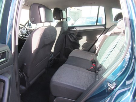 2022 Volkswagen Tiguan - thumbnail 8