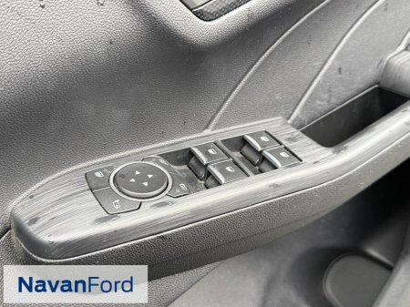 2022 Ford Kuga ST-LINE 1.5 TD 120Ps €25,950 thumbnail