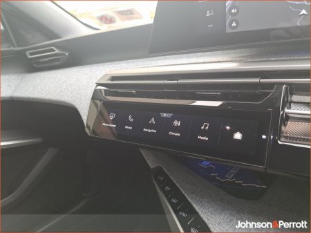 2025 Peugeot 3008 BEV 73kWH 210BHP Allure. €45,900 thumbnail