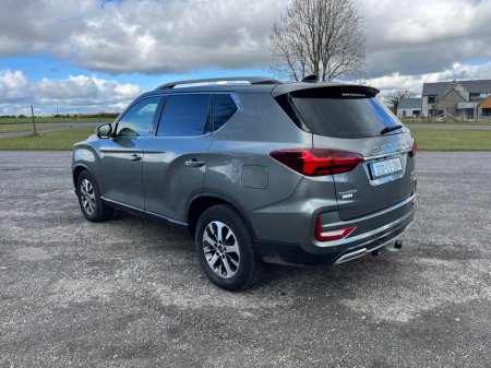 2023 Ssangyong Rexton - thumbnail 6
