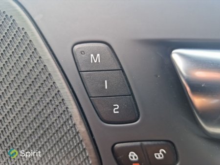 2021 Volvo XC60 - thumbnail 11