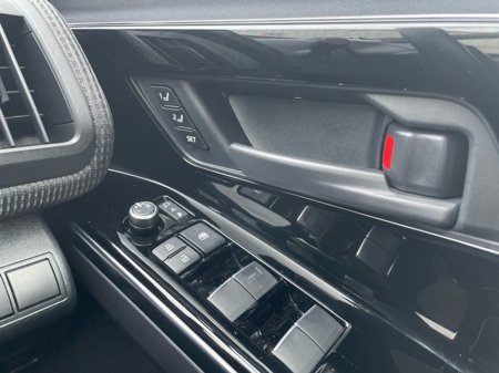 2023 Toyota bZ4X PREMIERE 11K €33,888 thumbnail