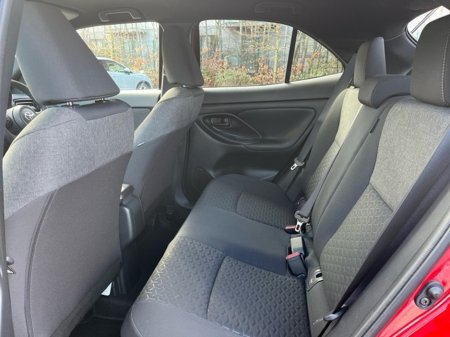 2023 Toyota Yaris Cross YARIS CROSS LUNA SPORT €28,950 thumbnail