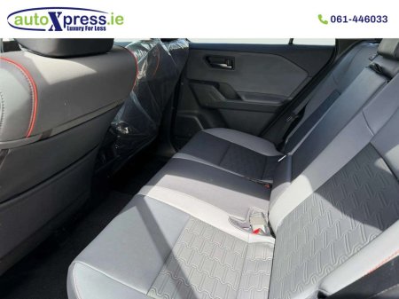 2026 Toyota Rav4 - thumbnail 16