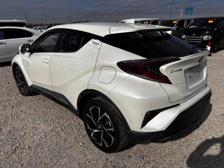 2017 Toyota C-HR - thumbnail 5