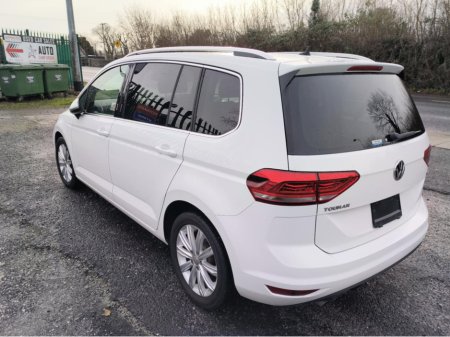 2017 Volkswagen Touran Comfort €16,950 thumbnail