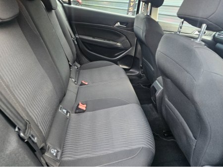 2016 Peugeot 308 - thumbnail 3