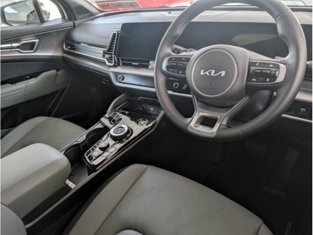 2025 Kia Sportage Hybrid €44,995 thumbnail