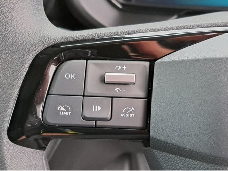 2026 Opel Combo KOMFORT L1H1 1.5TD 100BHP **LED HEADLIGHTS** €21,098 thumbnail