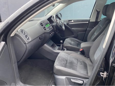 2014 Volkswagen Tiguan 2.0 TDI SPORT  MANUAL 6SPEED FWD 110HP 5DR FULL HISTORY T/BELT  DONE €7,945 thumbnail