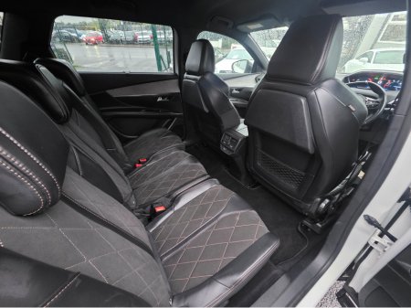 2017 Peugeot 5008 ( 172 REG ) 7 SEATER - DIGITAL DASH - CAMERA - ALLOYS - CARPLAY ANDROID AUTO EU RADIO PEARL WHITE €24,950 thumbnail
