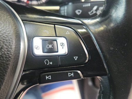 2018 Volkswagen Passat - thumbnail 10