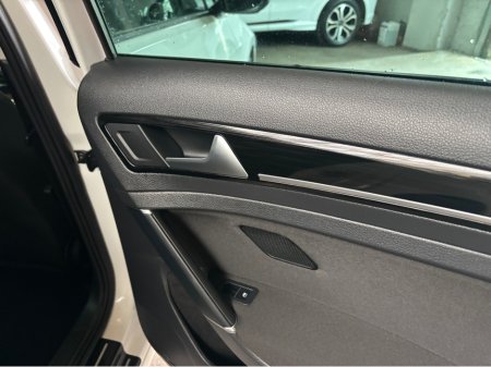 2018 Volkswagen Golf - thumbnail 7