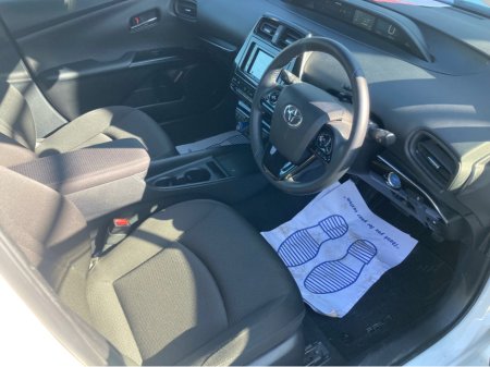2020 Toyota Prius 1.8i HYBRID PETROL AUTOMATIC €19,900 thumbnail