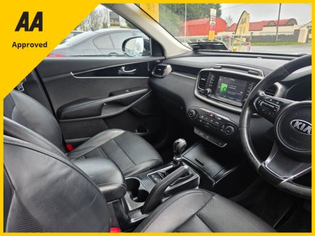 2016 Kia Sorento 2.2 CRDI KX-2 AWD 5DR €13,950 thumbnail