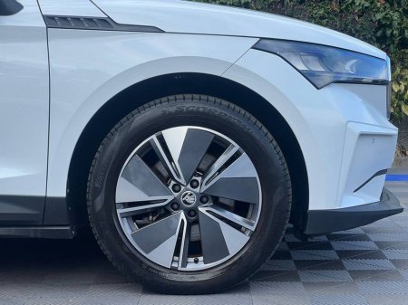2023 Skoda Enyaq - thumbnail 9