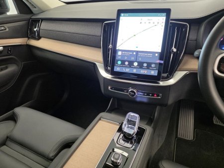 2025 Volvo XC90 - thumbnail 14