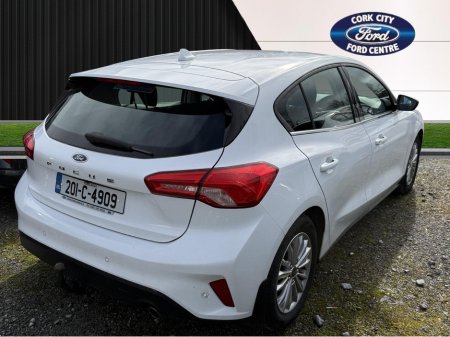 2020 Ford Focus - thumbnail 4