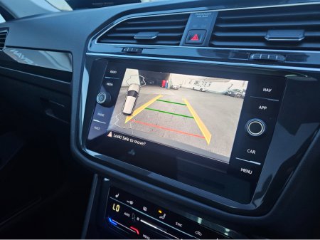 2023 Volkswagen Tiguan - thumbnail 16