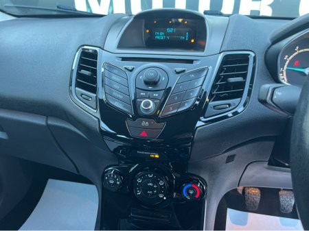 2013 Ford Fiesta ZETEC, 1.2, MANUAL, NEW NCT 01/2027, LOW INSURANCE, LOW TAX €7,995 thumbnail