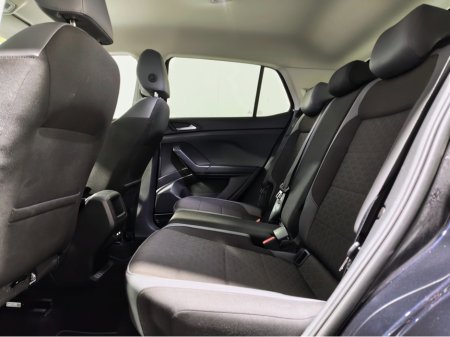 2023 Volkswagen T-Cross - thumbnail 2