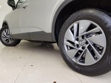 2024 Nissan Qashqai - thumbnail 9