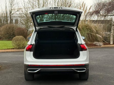 2021 Volkswagen Tiguan - thumbnail 8