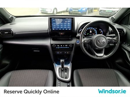 2023 Toyota Yaris Cross - thumbnail 3