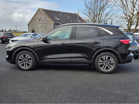 2022 Ford Kuga 2.0 Diesel Titanium model €25,950 thumbnail