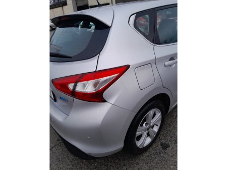 2015 Nissan Pulsar 1.5 SV 4DR €8,950 thumbnail
