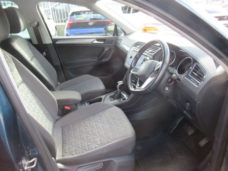 2022 Volkswagen Tiguan - thumbnail 12