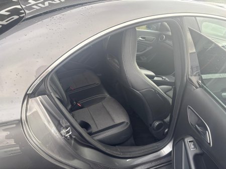 2018 Mercedes-Benz CLA Class - thumbnail 4