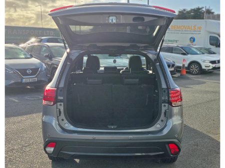 2019 Mitsubishi Outlander OUTL 4WD MT BLACK LINE 4DR €25,950 thumbnail