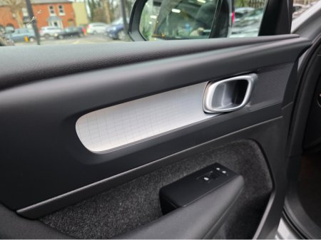 2023 Volvo XC40 RECHARGE T6 PLUS DARK AWD 350 BHP PHEV FINANCE ARRANGED. SIMI. AA APPROVED €35,950 thumbnail