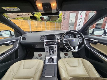 2017 Volvo S60 - thumbnail 16