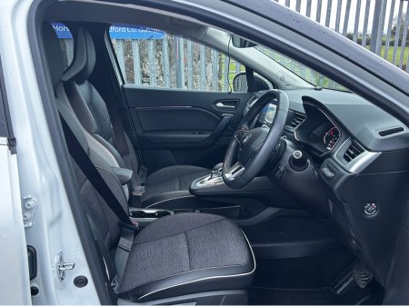 2021 Renault Captur TCE Automatic 1.2 €20,995 thumbnail