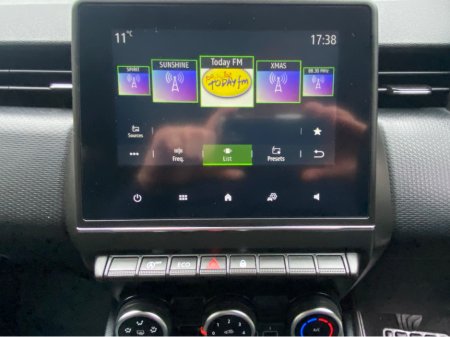 2022 Renault Clio - thumbnail 8