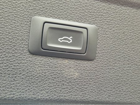 2017 Audi Q5 2.0 TDI 190 Q S-TRONIC SE 4DR AUTO €25,950 thumbnail