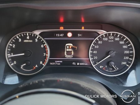 2025 Nissan Qashqai 1.3 PET MILD HYBRID SV thumbnail