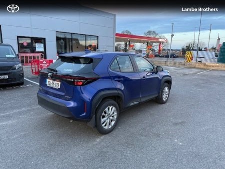 2023 Toyota Yaris Cross - thumbnail 4