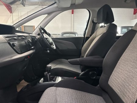 2016 Citroen C4 Picasso - thumbnail 6