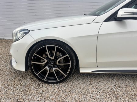 2015 Mercedes-Benz E Class - thumbnail 11