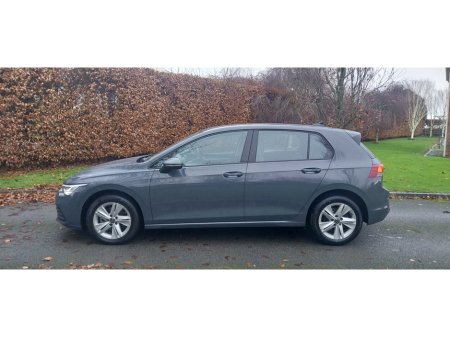 2023 Volkswagen Golf 1.0 LIFE TSI MHEV 110HP €26,950