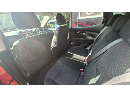 2015 Nissan Qashqai - thumbnail 9