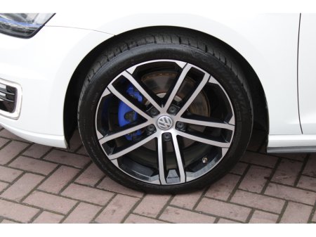 2016 Volkswagen Golf - thumbnail 24