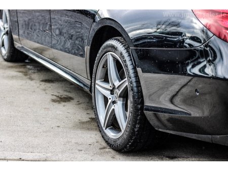 2020 Mercedes-Benz E Class E 300 de Plug-in Hybrid AMG Line €30,750 thumbnail