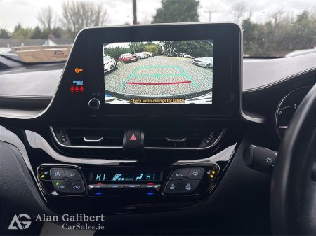 2023 Toyota C-HR 1.8 Petrol HYBRID SOL AUTO €114 PW €23,995 thumbnail