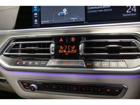 2022 BMW X5 xDrive45e M Sport €57,950 thumbnail