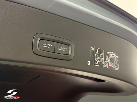 2020 Volvo XC40 - thumbnail 23