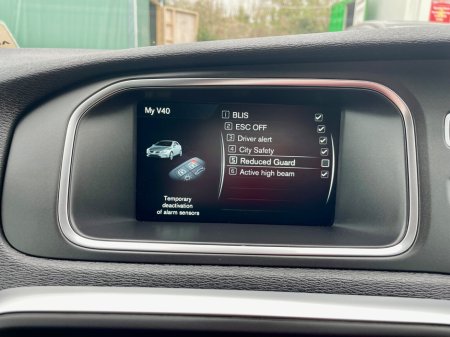 2017 Volvo V40 - thumbnail 34